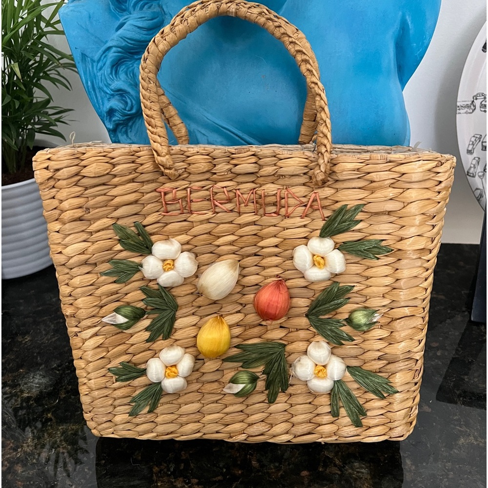 Vintage classic straw bag🛍️
